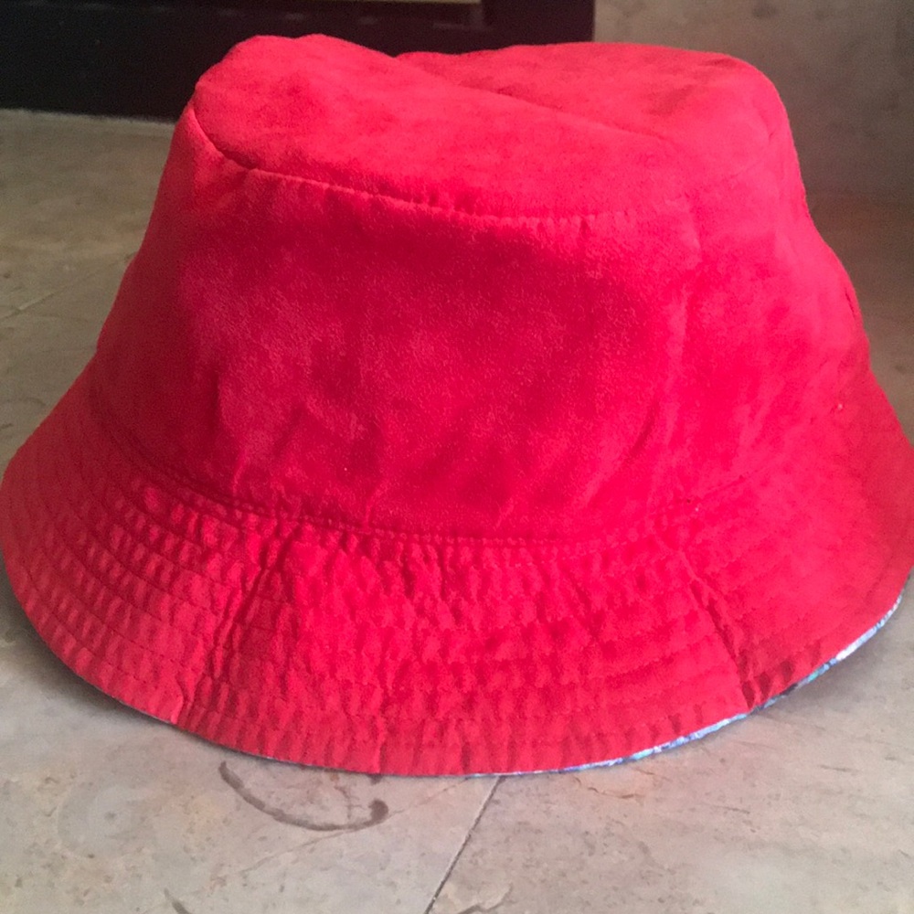 Double sided bucket hat